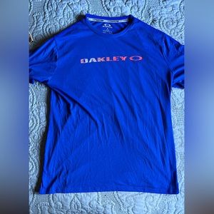 Oakley tee